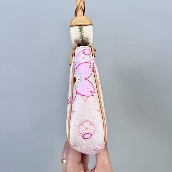 🌸SOLD🌸Louis Vuitton Vintage Pink Monogram Cherry Blossom Pochette Accessories - Picture 11 of 16